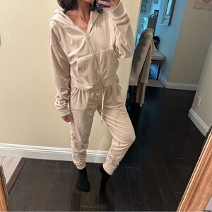 Charlotte Russe Velour Zip-Up Hoodie & Jogger Set